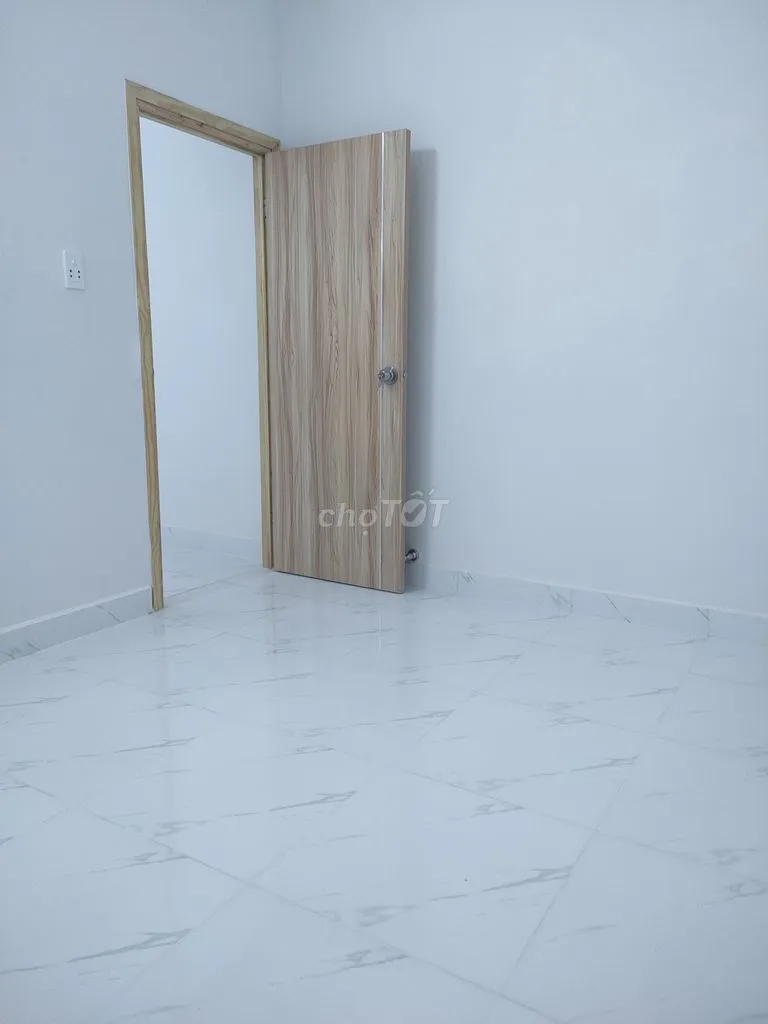 CĂN HỘ CÓ PHÒNG NGỦ RIÊNG, PHÒNG SẠCH SẼ, KHU Ở AN NINH