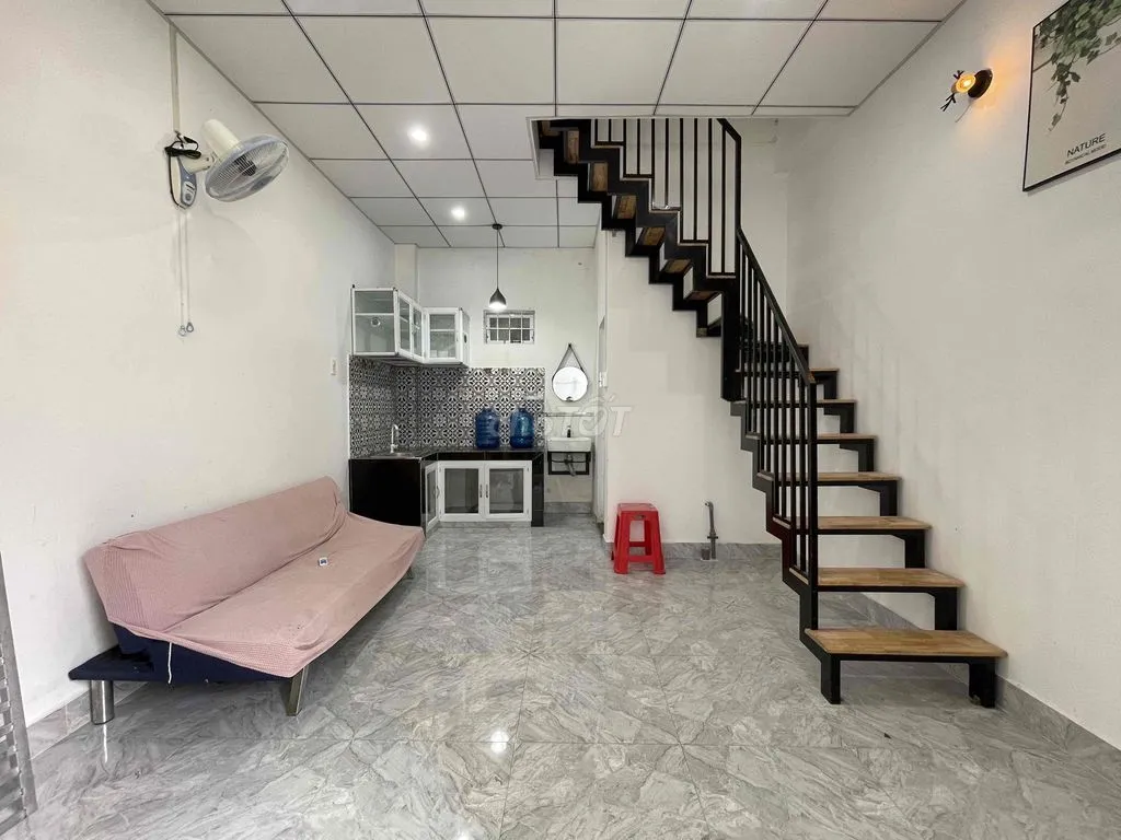 Cho Thuê Nhà Hẻm Nguyễn Trường Tộ,Rạch Giá, Có Máy Lạnh( 3 Triệu 2)
