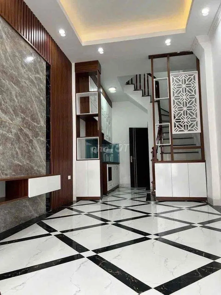 CHO THUÊ NHÀ PHÚ DIỄN 4PN FULL NỘI THẤT SỊN 12tr ***