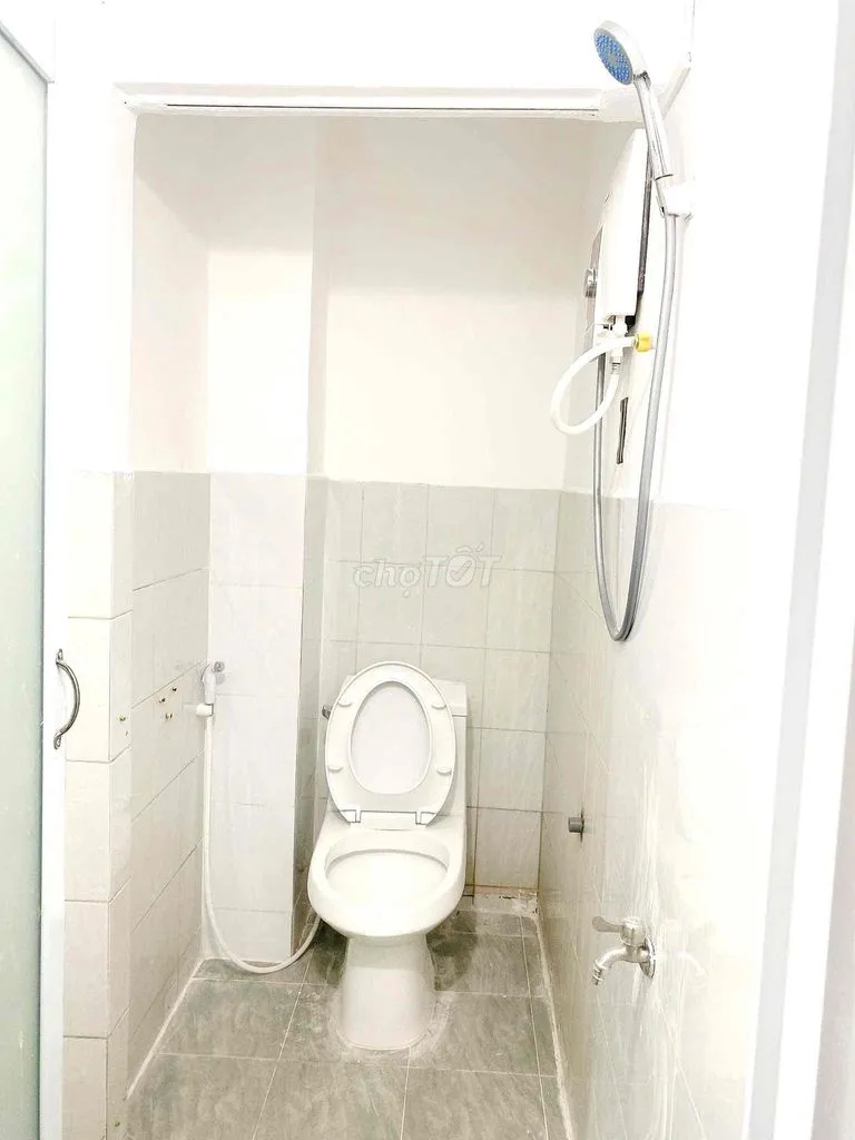 Chủ  cho thuê phòng 243/9  Tô Hiến Thành 20m2 funl nội thất . BigC