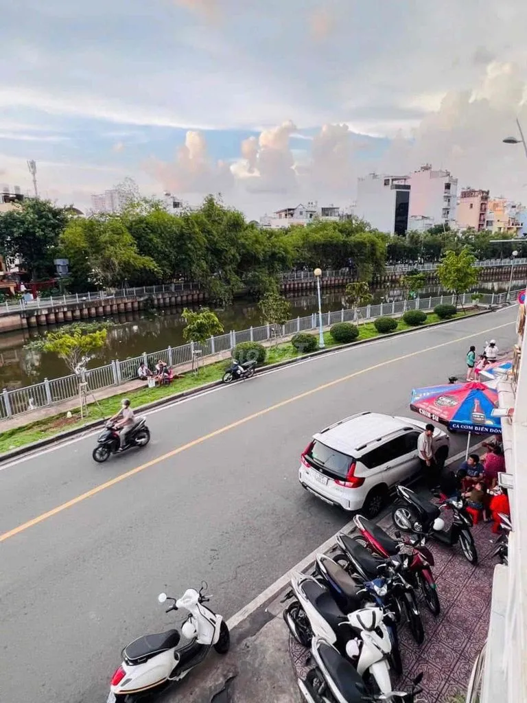 Cần cho thuê nhà Hoàng Sa, P Võ Thị Sáu, Q3