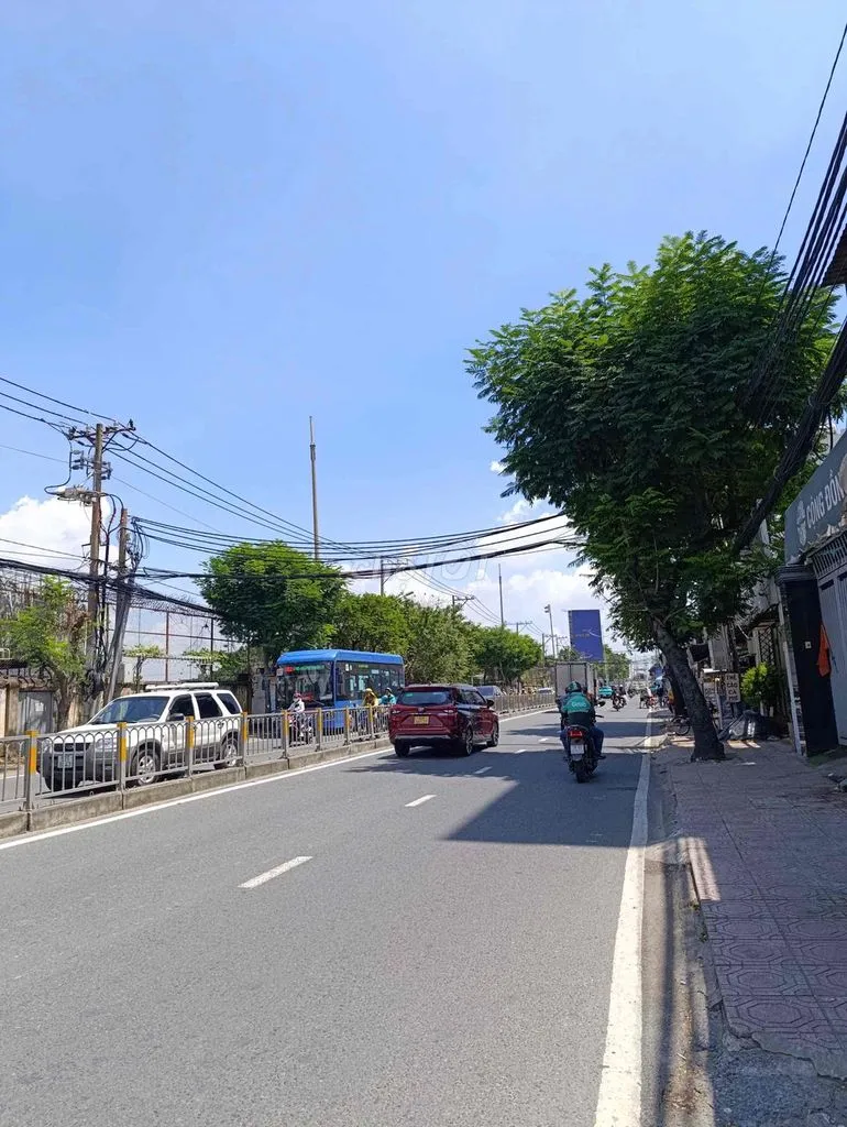 CHO THUÊ NHÀ NGUYÊN CĂN NGUYỄN TẤT THÀNH,Q4