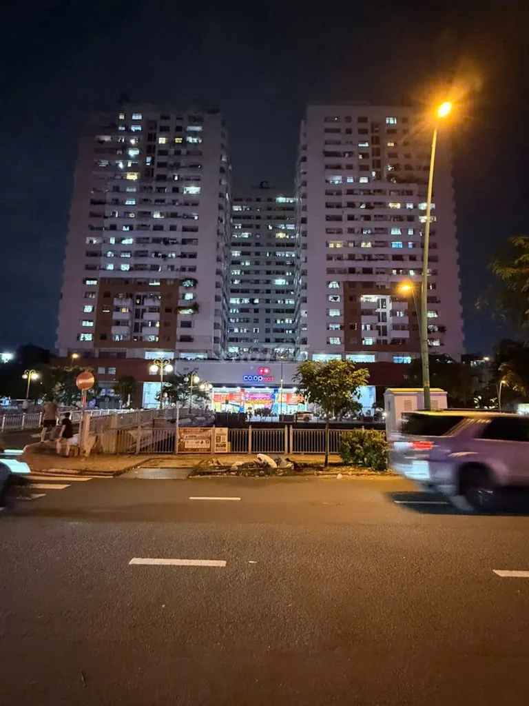 C/C SCREC TOWER TRƯỜNG SA 81M2(2PN) GIÁ 14,5TR