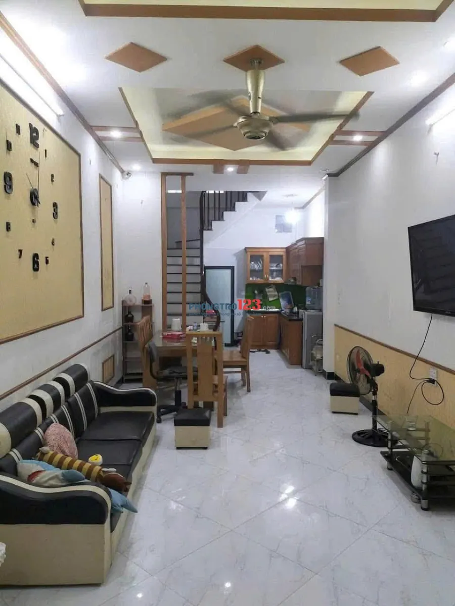 Nhà riêng 1/Phan Xích Long (94.9m2) 2PN, 2WC, Full nội thất, giá 14.5 tr/th