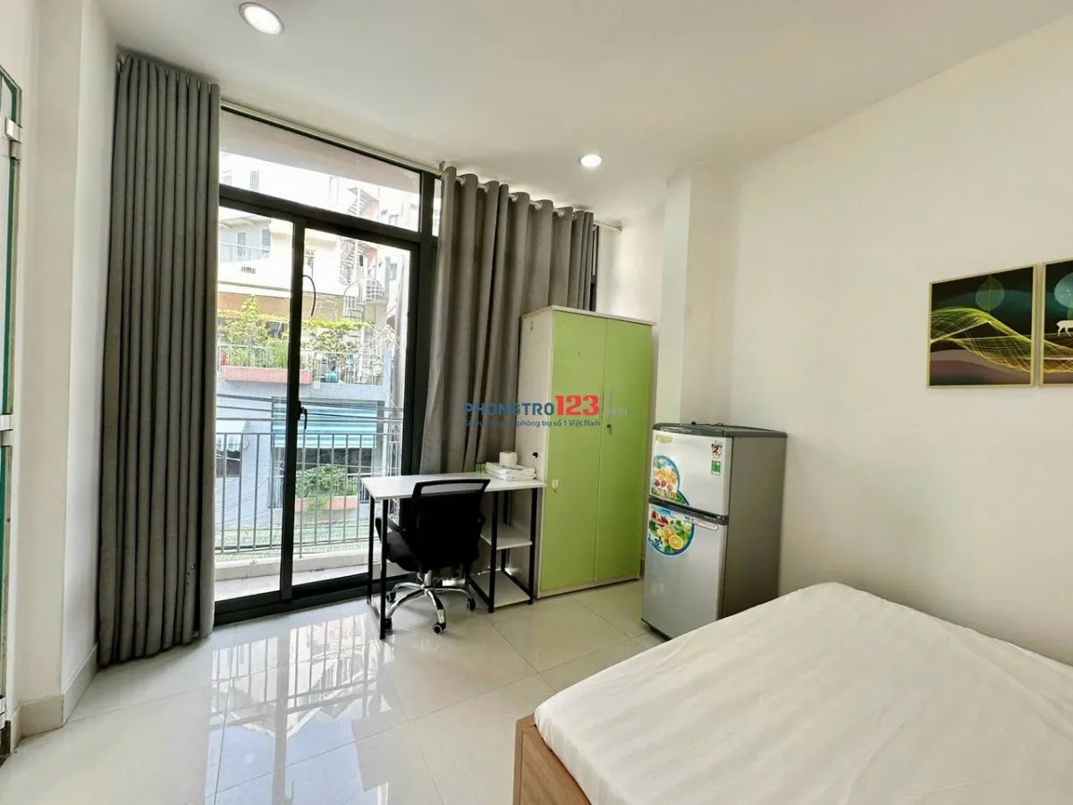 Cho thuê căn hộ ban công thoáng, full nội thất – gần Phan Xích Long - Bùi Văn Thêm, Quận Phú Nhuận
