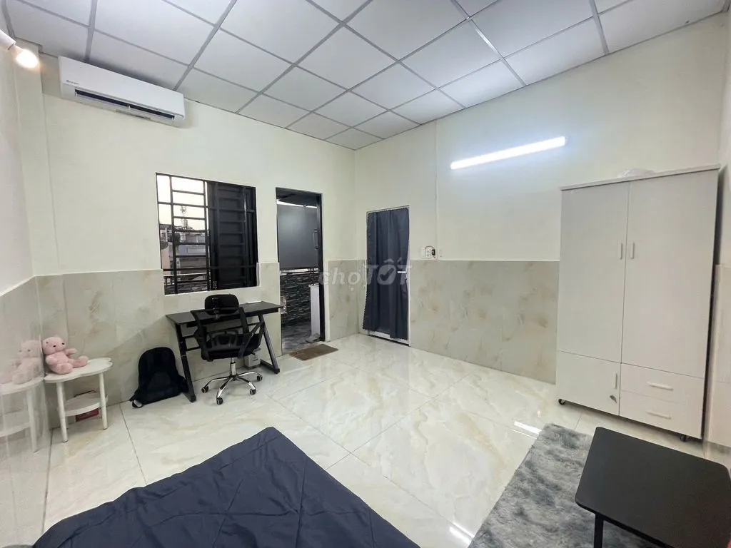 Phòng studio cực thoáng ngay gần Emart Phan Huy Ích
