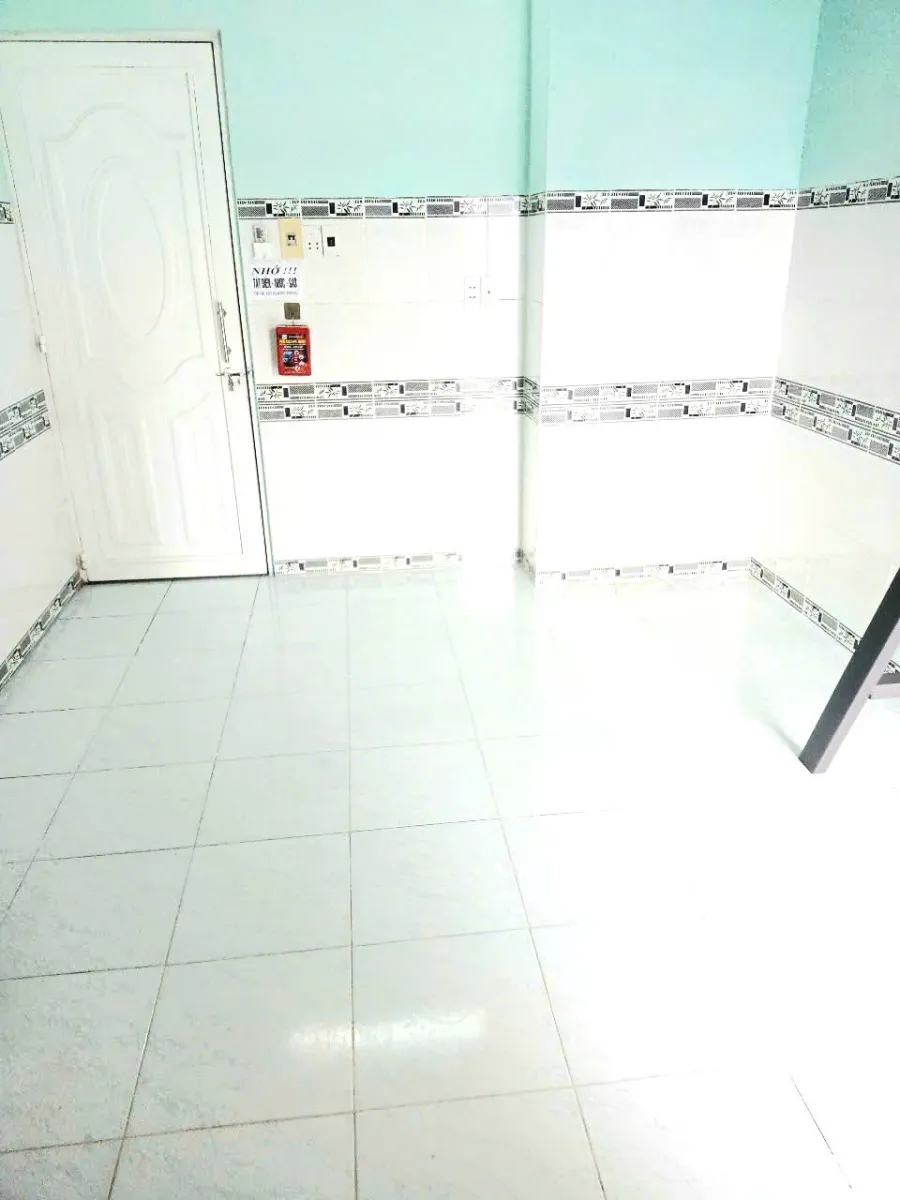 NHÀ TRỌ - NGAY NGÃ TƯ BÌNH THÁI