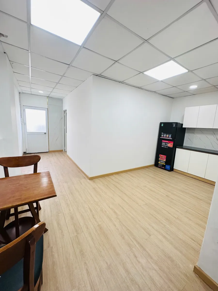 Phòng trọ 40m2 đường Trần Quốc Hoàn, Tân Bình