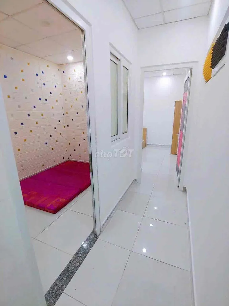 CHO THUÊ PHÒNG DẠNG 2 PN TẠI CÔNG VIÊN LÀNG HOA