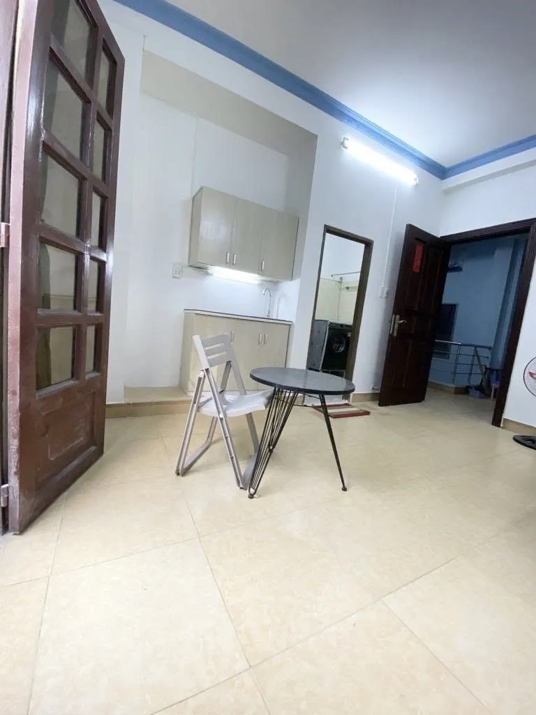 Phòng Full NT, bancong CMT8 ,Q.3 gần cv Lê Thị Riêng