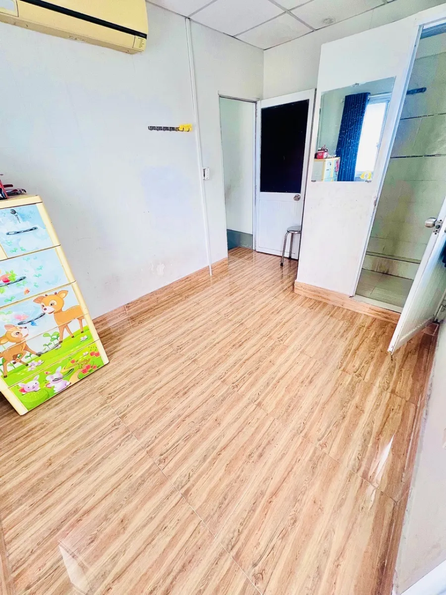 Cho Thuê Phòng Trung Tâm Quận 1 có Ban Công, 2 Cửa Sổ Lớn, gần chợ Tân Định