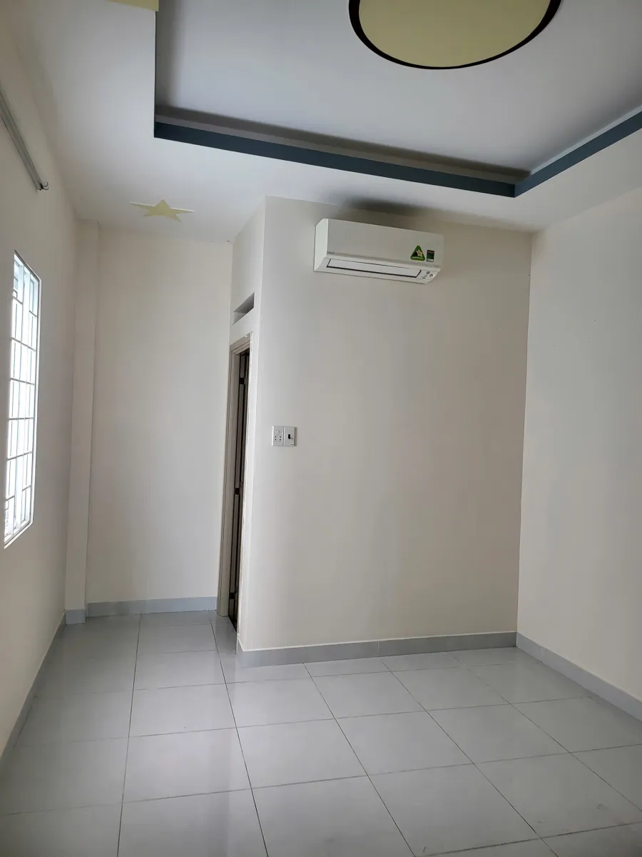 Cho thuê phòng 138 Âu Dương Lân, Quận 8