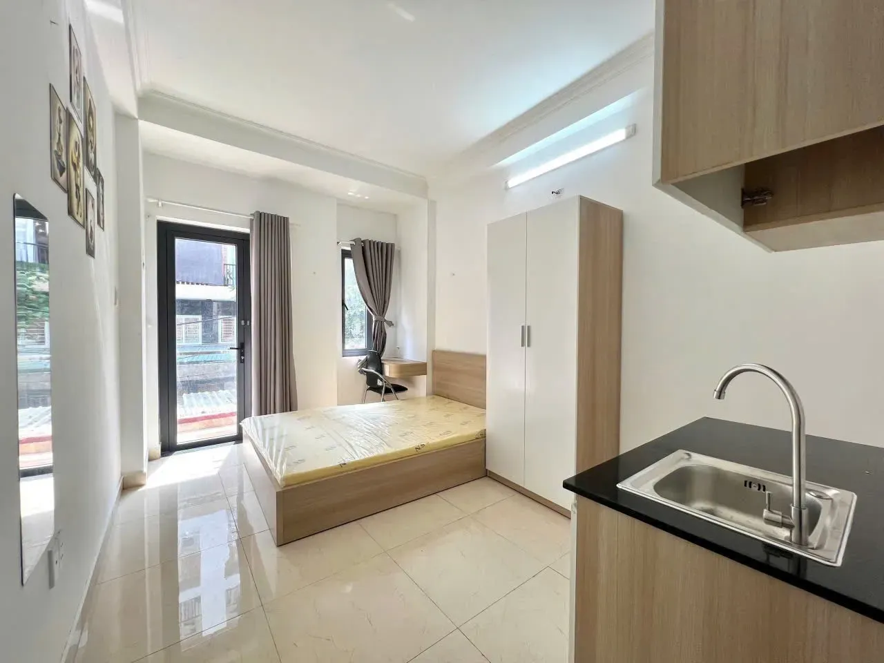 Căn hộ full nội thất có ban công- 83/ Nguyễn Thái Sơn
