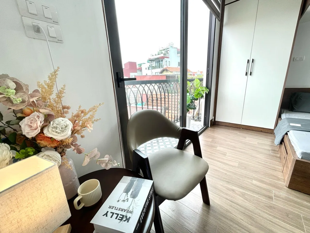 Phong studio - full dich vu - moi 100%
